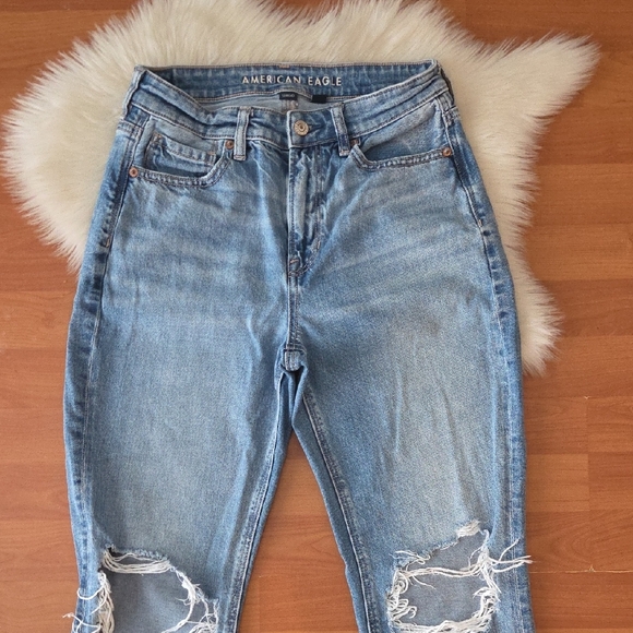 American Eagle Outfitters Strigid Mom Jean Distressed Straight Leg 4R - Picture 5 of 10